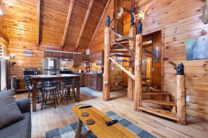 Smart TV, fireplace, DVD player, stereo - Secluded, Cozy Cabin with Hot Tub in a heavily forested setting. Great Location. (Rogers)
