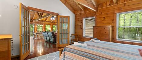 3 bedrooms, bed sheets