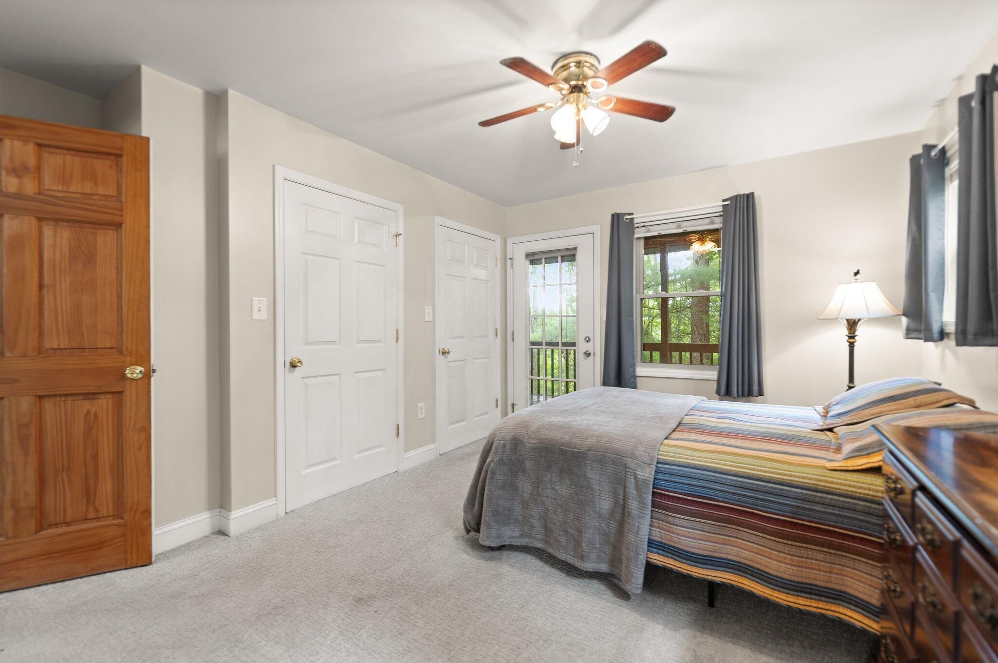 4 chambres, accès au Wi-Fi (inclus), literie fournie