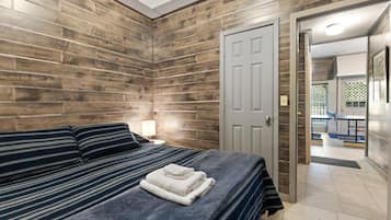 4 bedrooms, free WiFi, bed sheets