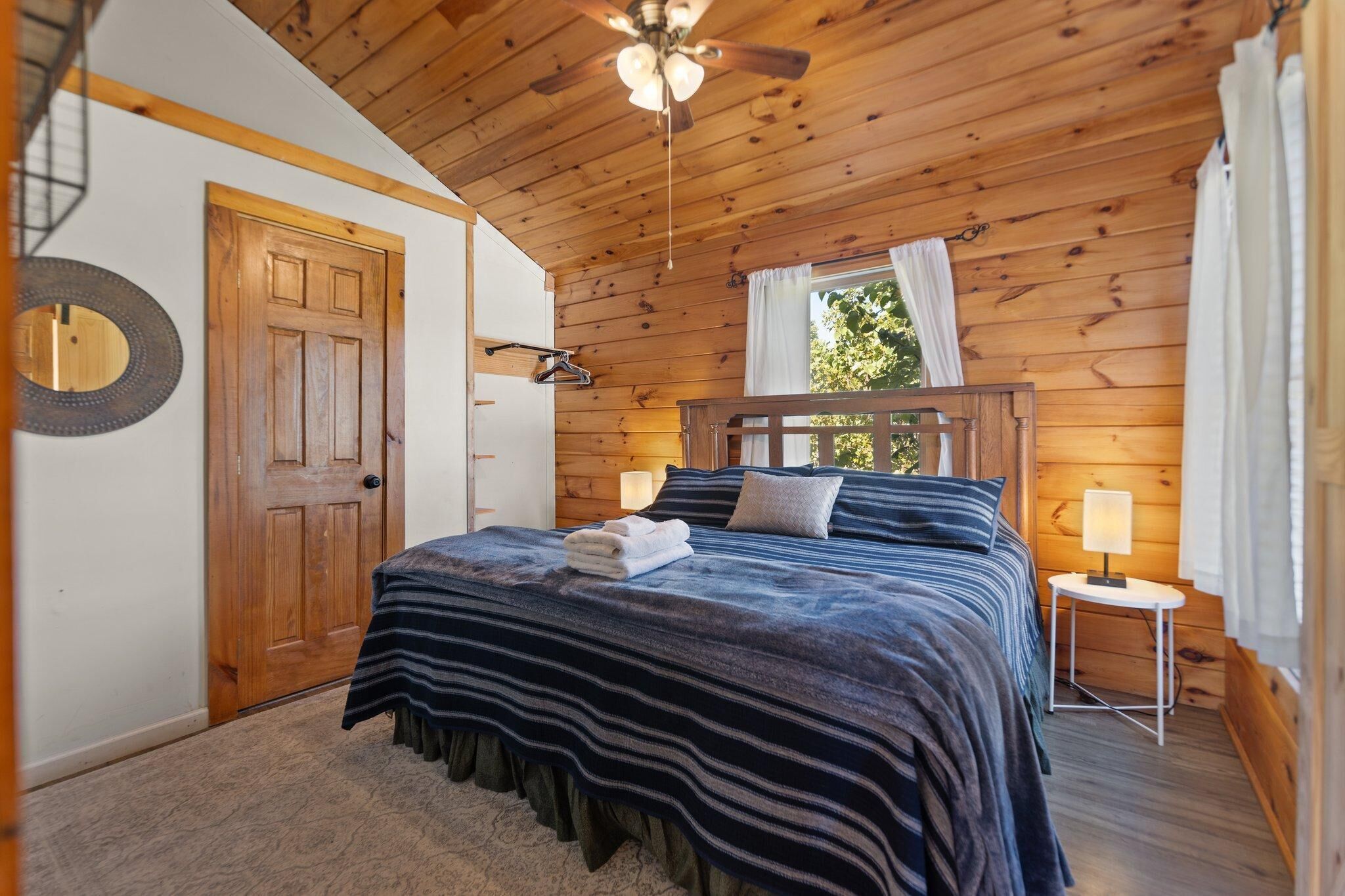 4 bedrooms, free WiFi, bed sheets