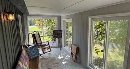 Delightful 2 bedroom cottage