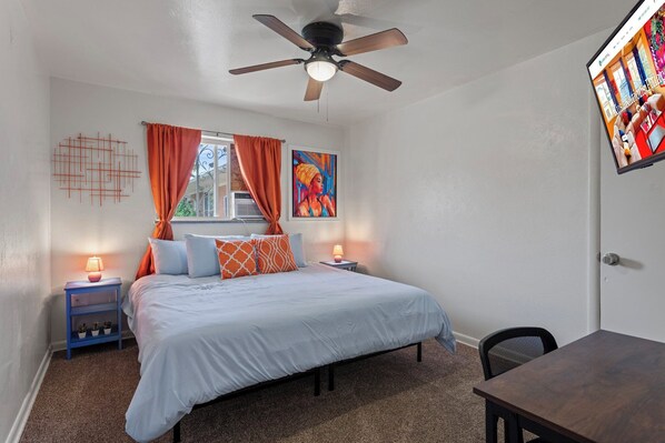 2 bedrooms, desk, iron/ironing board, WiFi