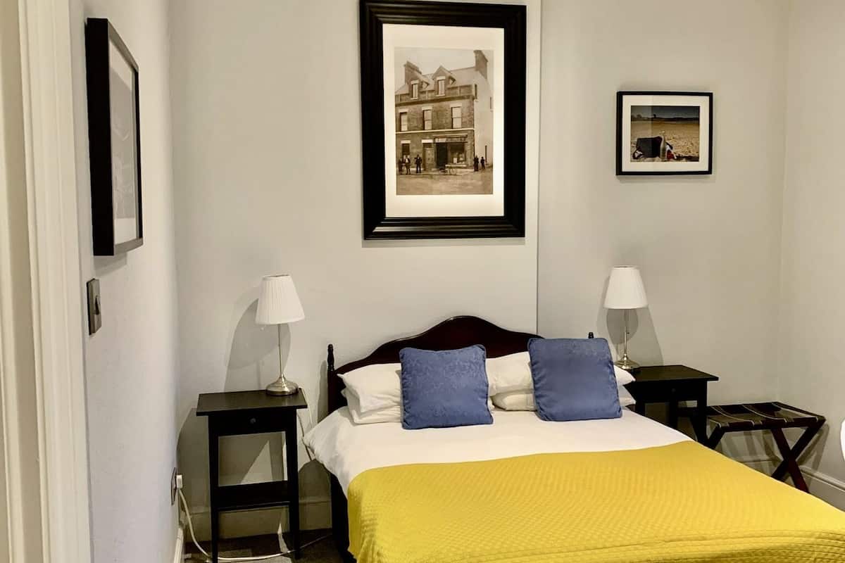 Deluxe Double Room | Peti besi dalam bilik, kalis bunyi, seterika/papan seterika