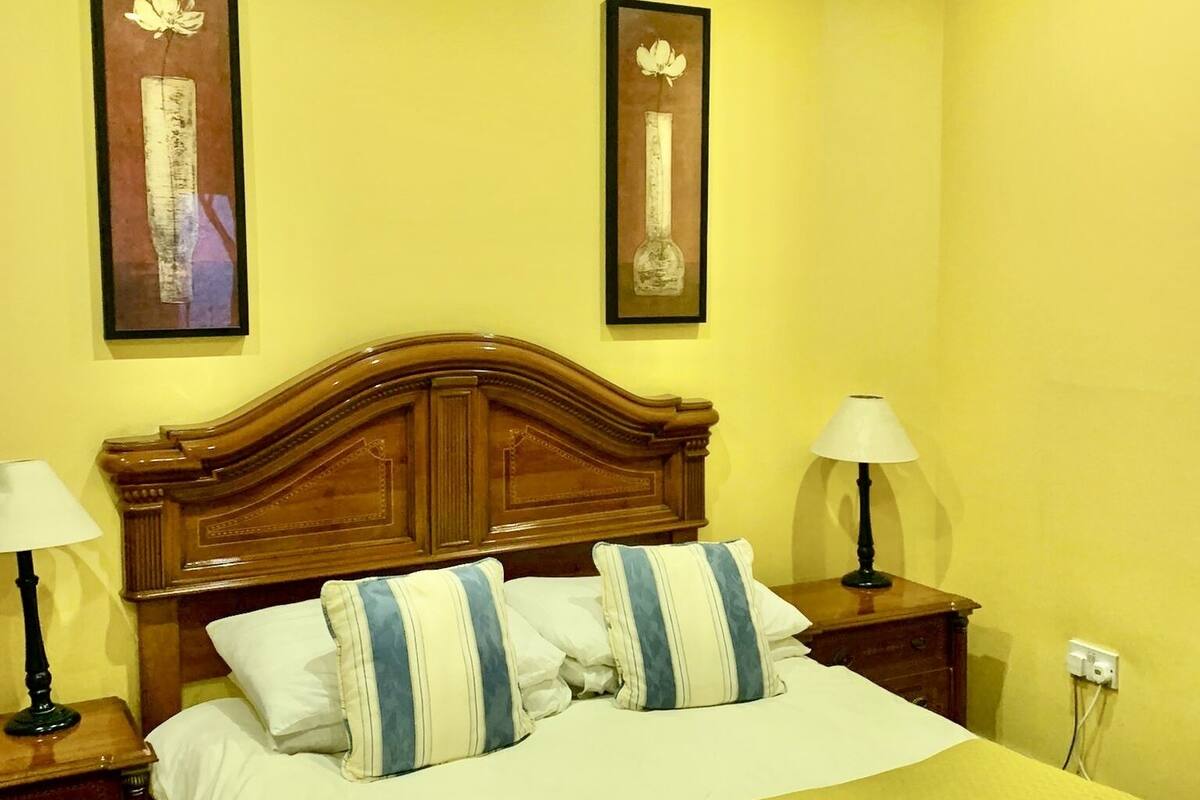 In-room safe, soundproofing, iron/ironing board, WiFi (free)