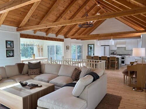 Spacious house with pebble beach. Direct access to Snowmobile and ATV trails!