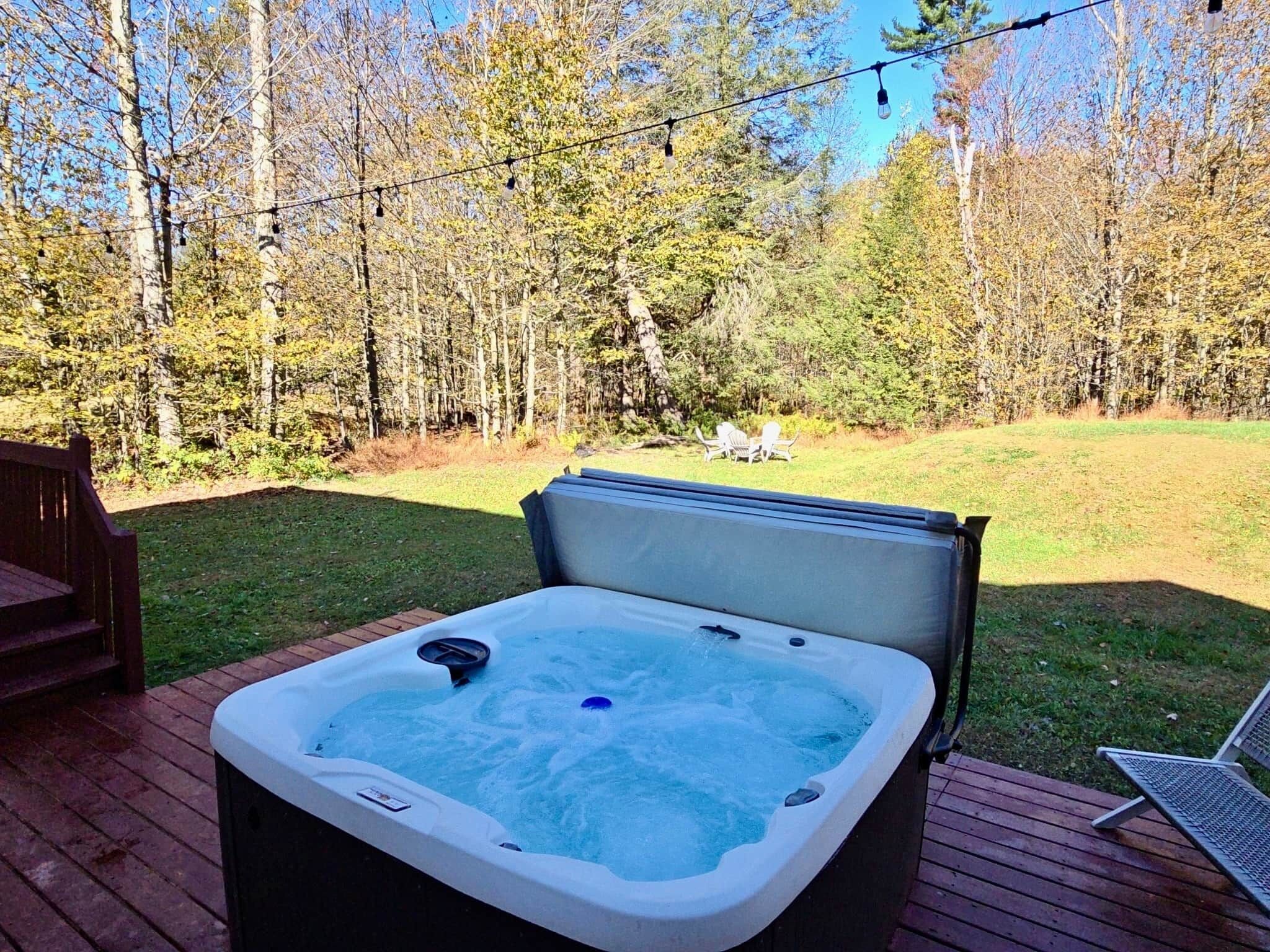 Tina de hidromasaje al aire libre