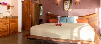 Iluminar Beachfront Suite