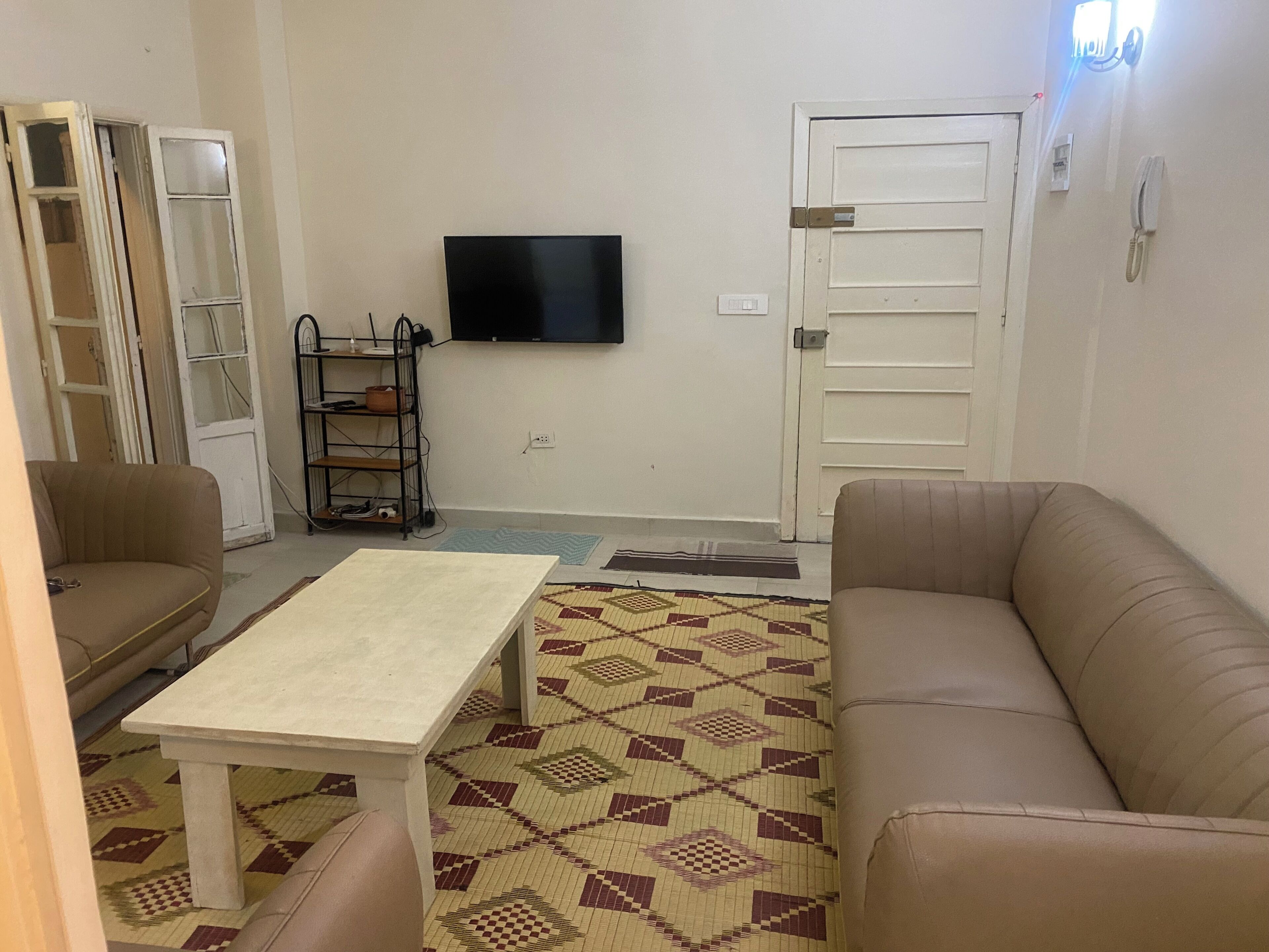 Cosy Furnished Apt. Furn El Chebbak G.f 1 Bd+1 Lvr - Beirut
