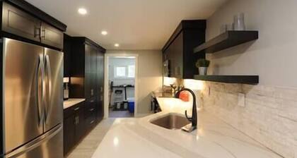 #3 Golf EVL Hike, Bike Ski, Shop & Hot Tub