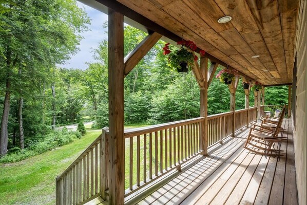 المنطقة المحيطة بالمنشأة