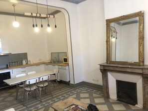 Living room - Beautiful apartment in downtown Perpignan (Perpignan)