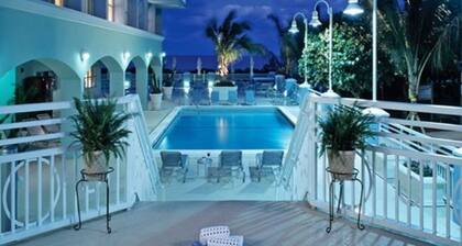 One Bedroom Condo, Surfside, FL (2891124)