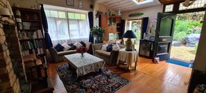 TV connectée de 32 pouces avec chaînes numériques, télévision, cheminée