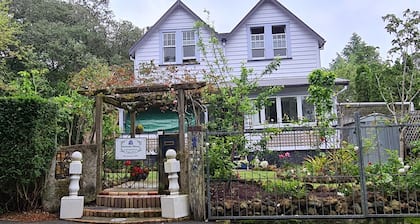 Dovecote House Bed and Breakfast