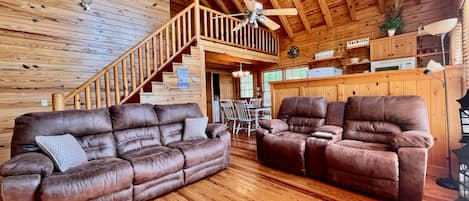 Smart TV, fireplace, DVD player, ping pong