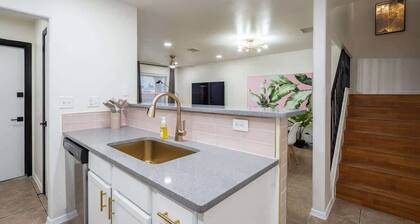 Art Deco 3 BR Near Fort Bliss