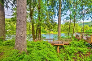 Property grounds - The River House' w/ Deck, on McKenzie River! (Springfield)