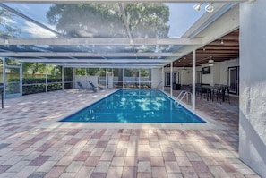 Udendørs pool, opvarmet pool
