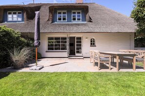 Outdoor dining - Reethüs, Deutschland (Sylt)