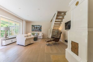 TV, peis og stereoanlegg