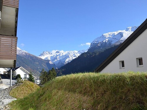 Beautiful apartment for 8 guests with WIFI, TV and balcony