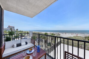 Property grounds - Luxury condo right on the beach! Enjoy the oceanfront at discount prices!  (Jacksonville Beach)