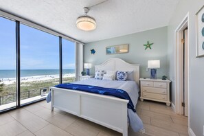 2 bedrooms, desk, iron/ironing board, free WiFi - Luxury condo right on the beach! Enjoy the oceanfront at discount prices! (Jacksonville Beach)