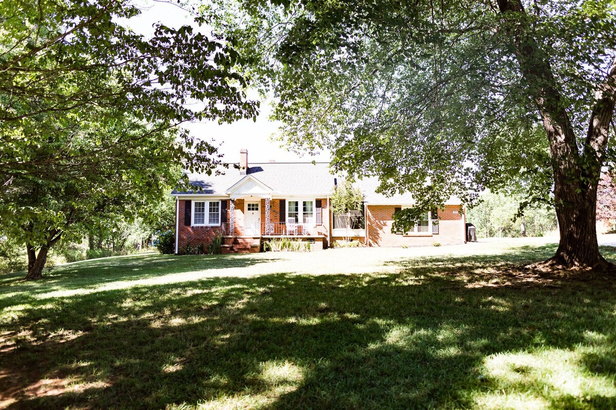 Photo 2 of Quiet home on the Swamp Rabbit Trail, between Furman and downtown Travelers Rest