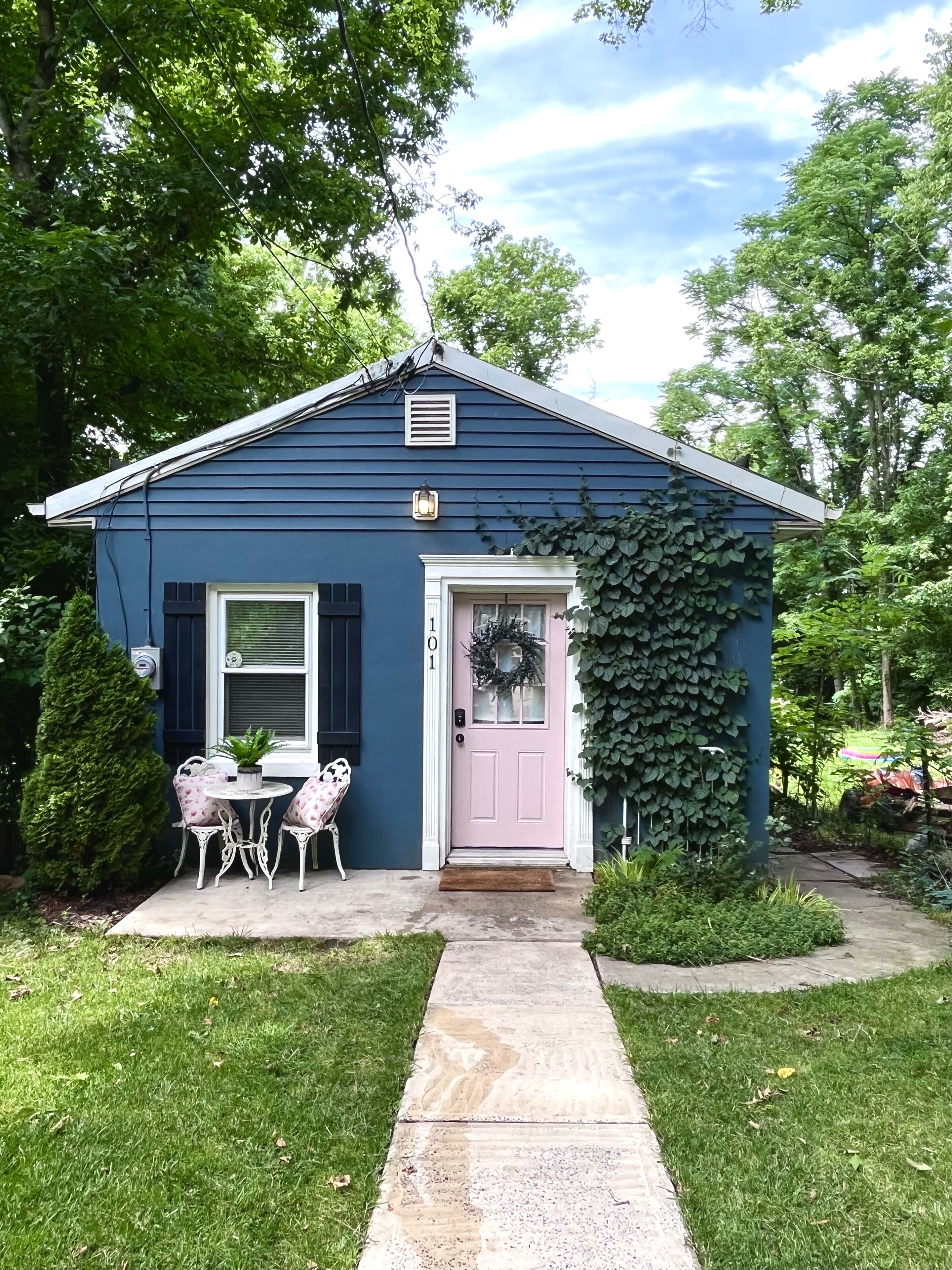Cozy Cottage