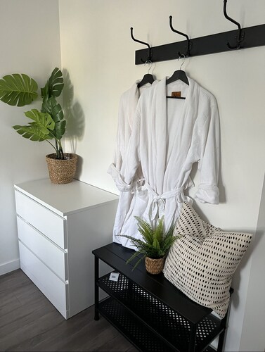 Brand new 2 bedroom suite in the heart of Beamsville’s wine route