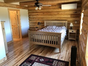 6 bedrooms, free WiFi, bed sheets