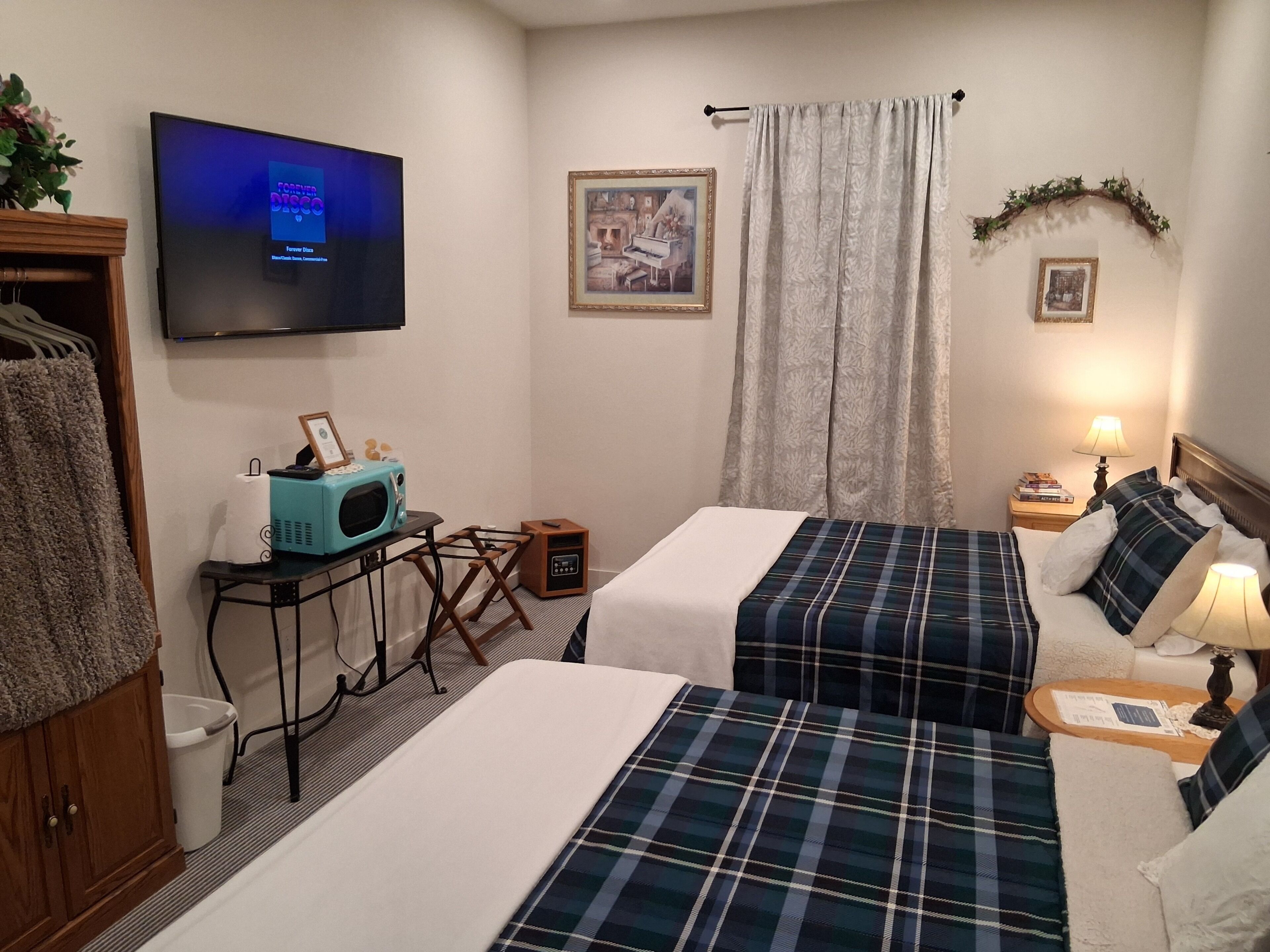 1 bedroom, free WiFi, bed sheets