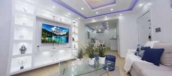 Winter-FamilyF King Bed Hot Water Wifi Iconic City