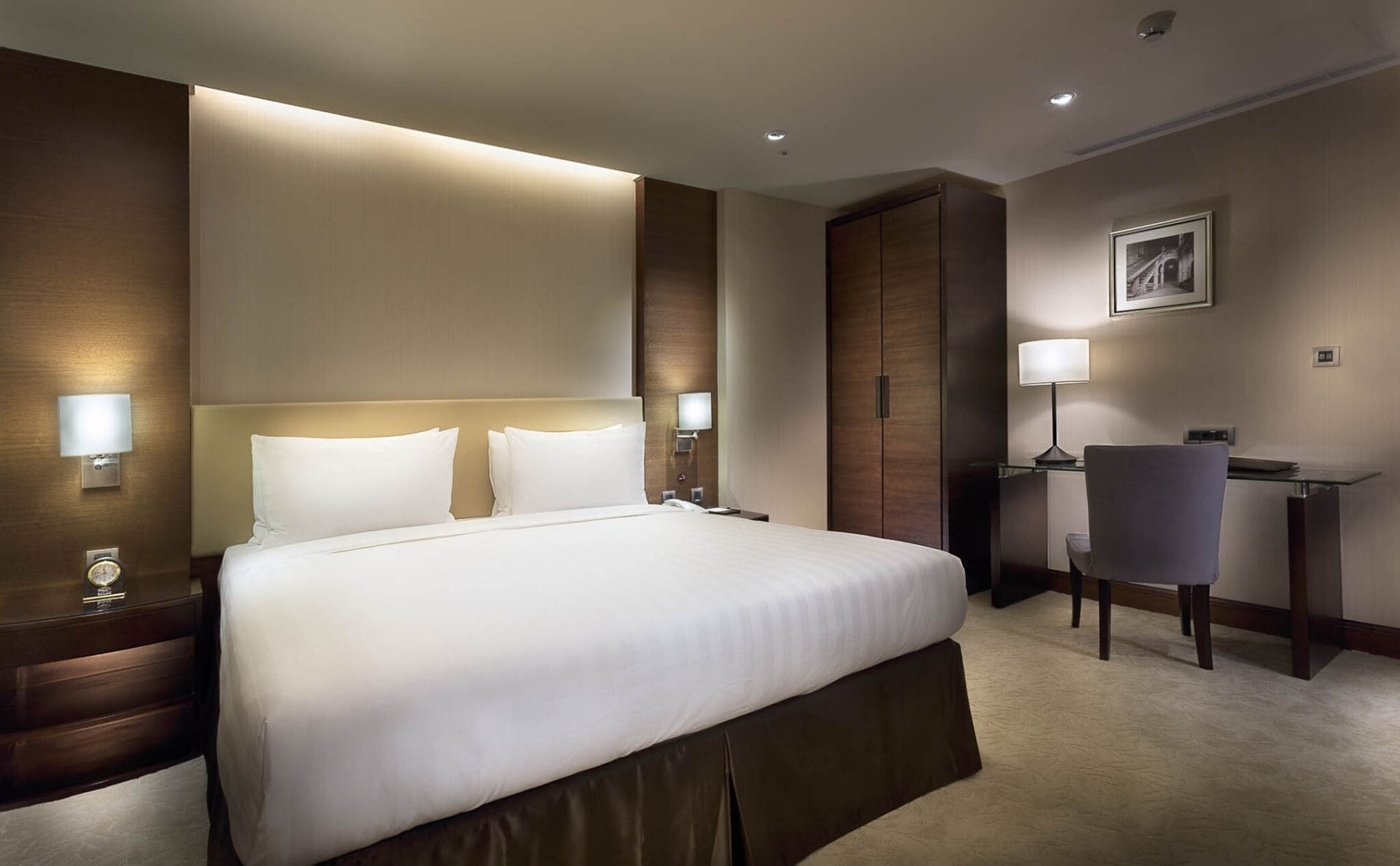 superior room | premium bedding, down duvets, minibar, in-room safe