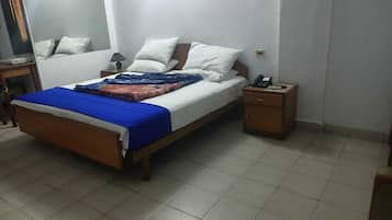 Business Room, 1 Double Bed | Free WiFi