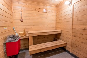 Sauna - Little Red Retreat: Lake Breezes & Cozy Nights – Summer's Calling (Marquette)