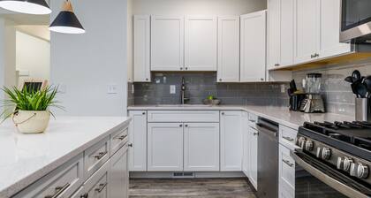 Mountain Escape! 6Bdrm 9Bed 4 Bth at the Mouth of Big Cottonwood Canyon
