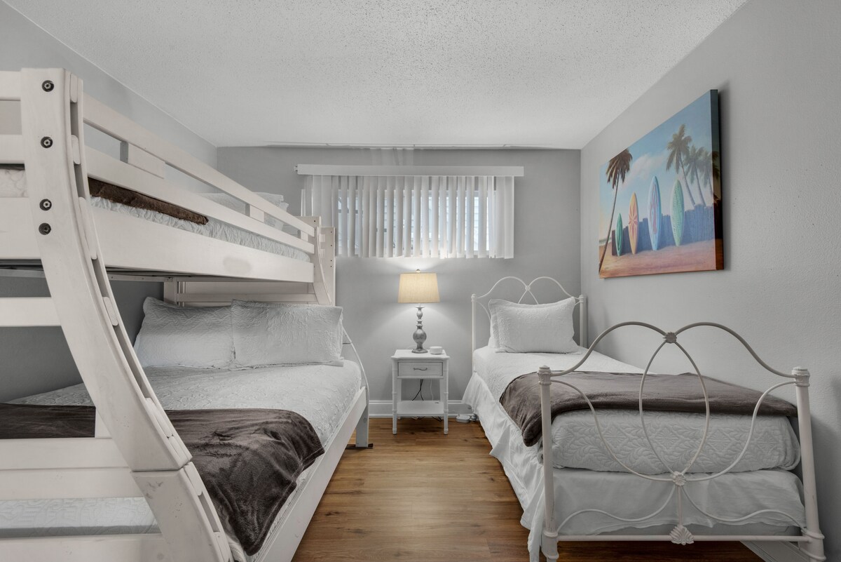 Photo 21 of Destin Beach Please! • Cozy Family Condo • Pet Friendly • 3 Pools & PickleBall