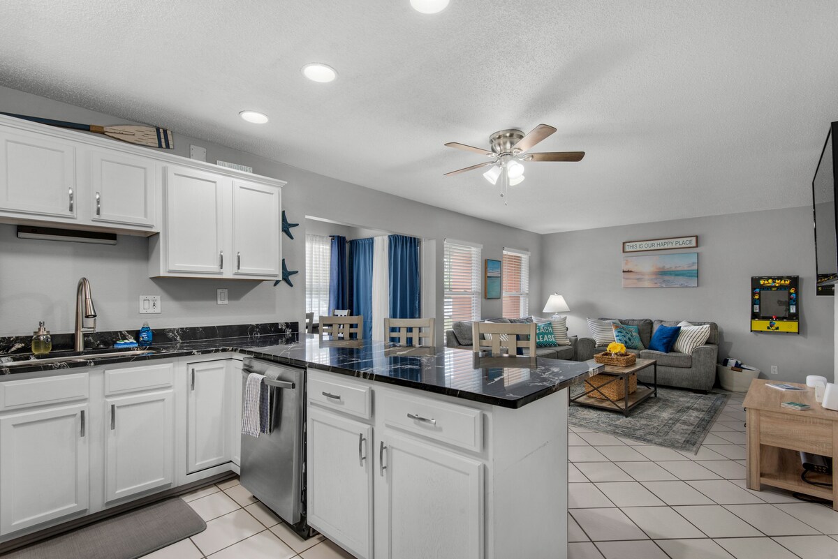 Photo 17 of Destin Beach Please! • Cozy Family Condo • Pet Friendly • 3 Pools & PickleBall