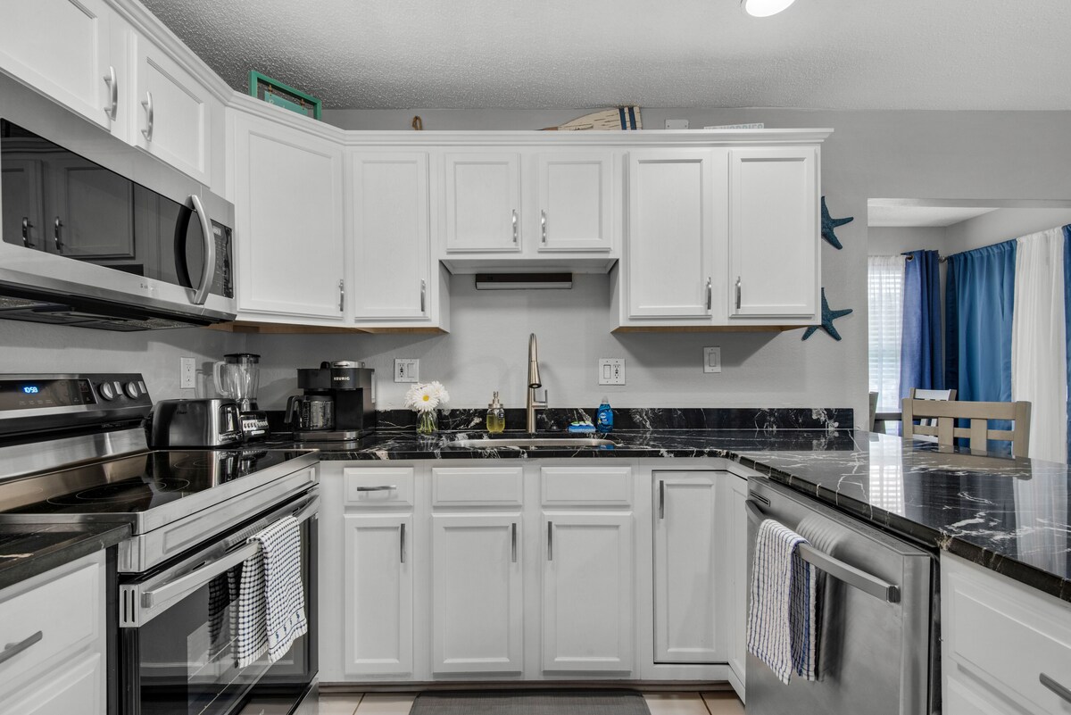 Photo 16 of Destin Beach Please! • Cozy Family Condo • Pet Friendly • 3 Pools & PickleBall