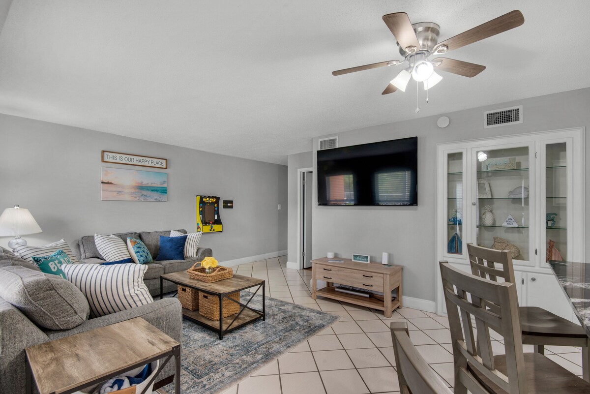 Photo 8 of Destin Beach Please! • Cozy Family Condo • Pet Friendly • 3 Pools & PickleBall