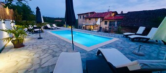 Casa in Bocca al Lupo, authentic farmhouse in the vineyards
