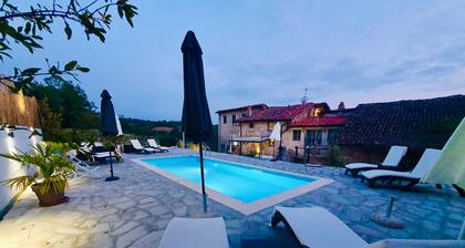 Casa in Bocca al Lupo, authentic farmhouse in the vineyards