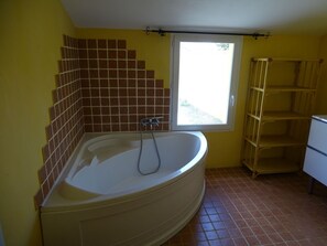 Badewanne, Haartrockner