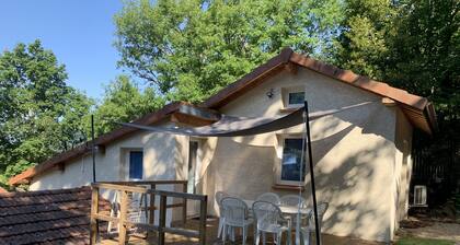 Gîte Le petit "nice" near the medieval town of Crémieu