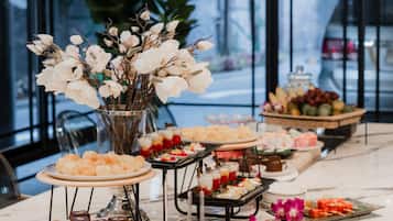 Snack bar