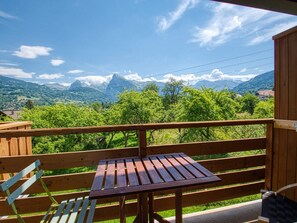 Outdoor dining - Renovated duplex 4 pers near cable car (Morillon Village)