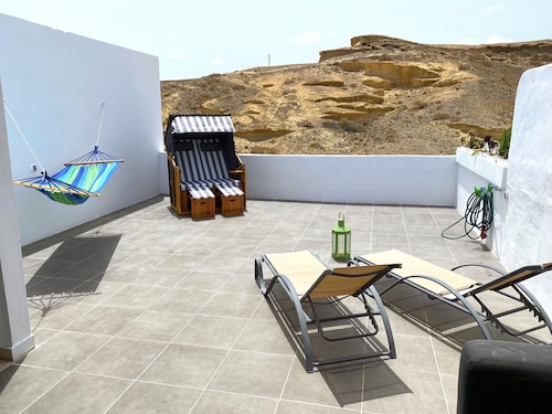 Close to the sea & nature. 60 sqm apartment + 60 sqm roof terrace.