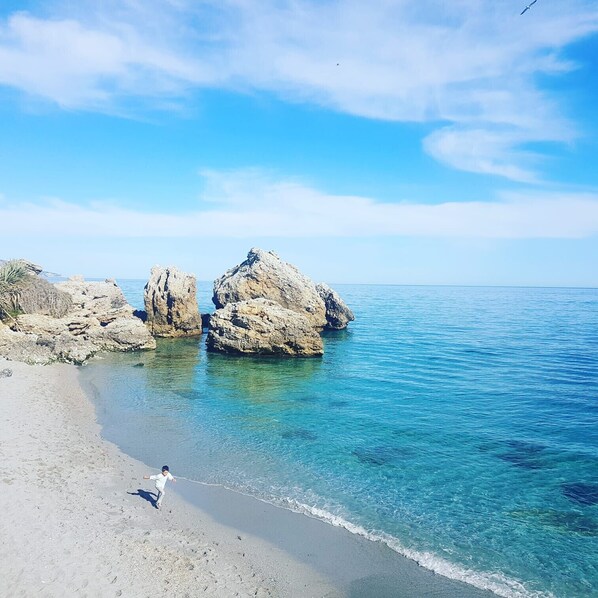 Beach - Casa Murillo Nerja, two-bedroom house with a lovely rooftop terrace. (Nerja)